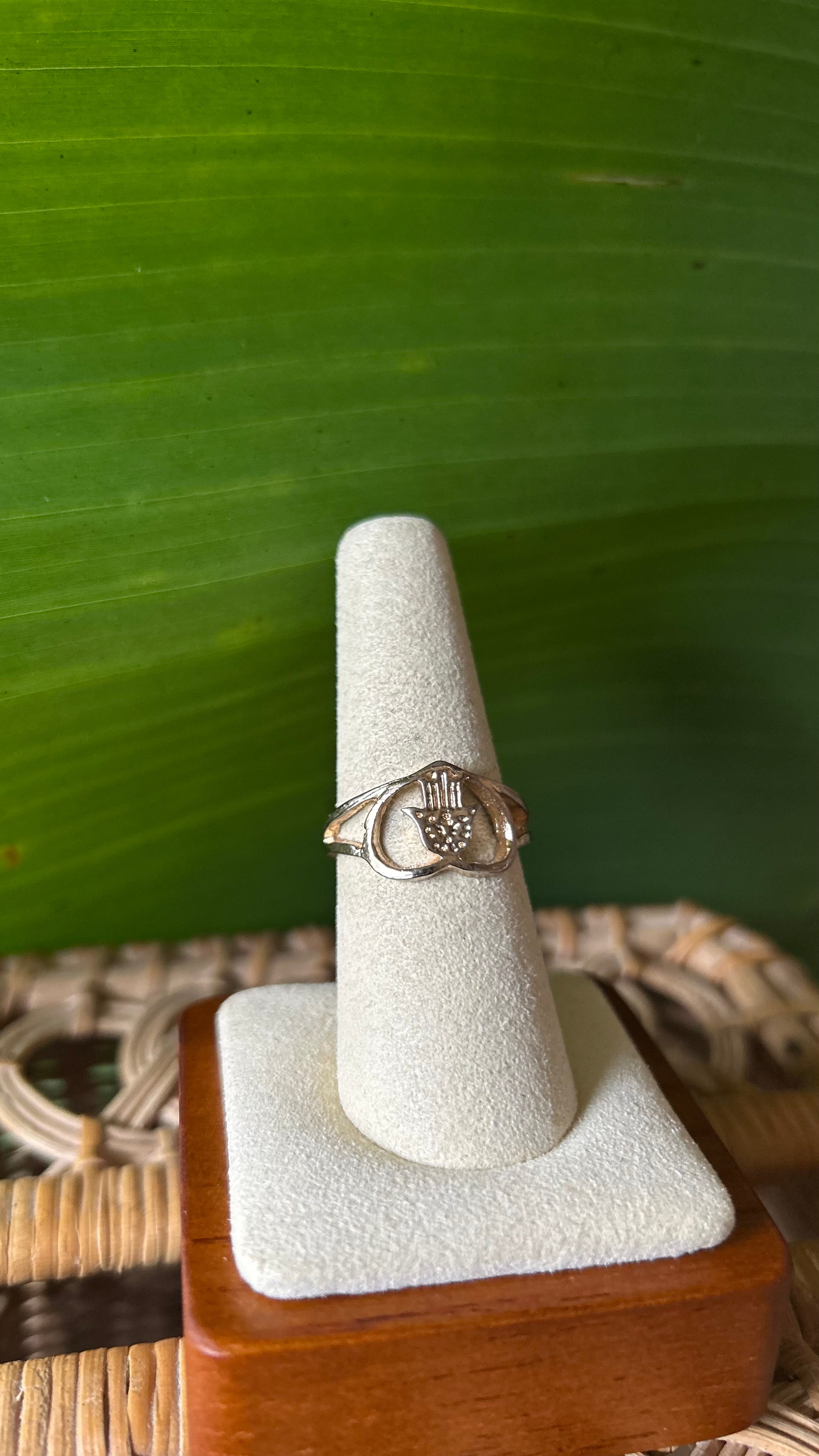 Hamsa Ring