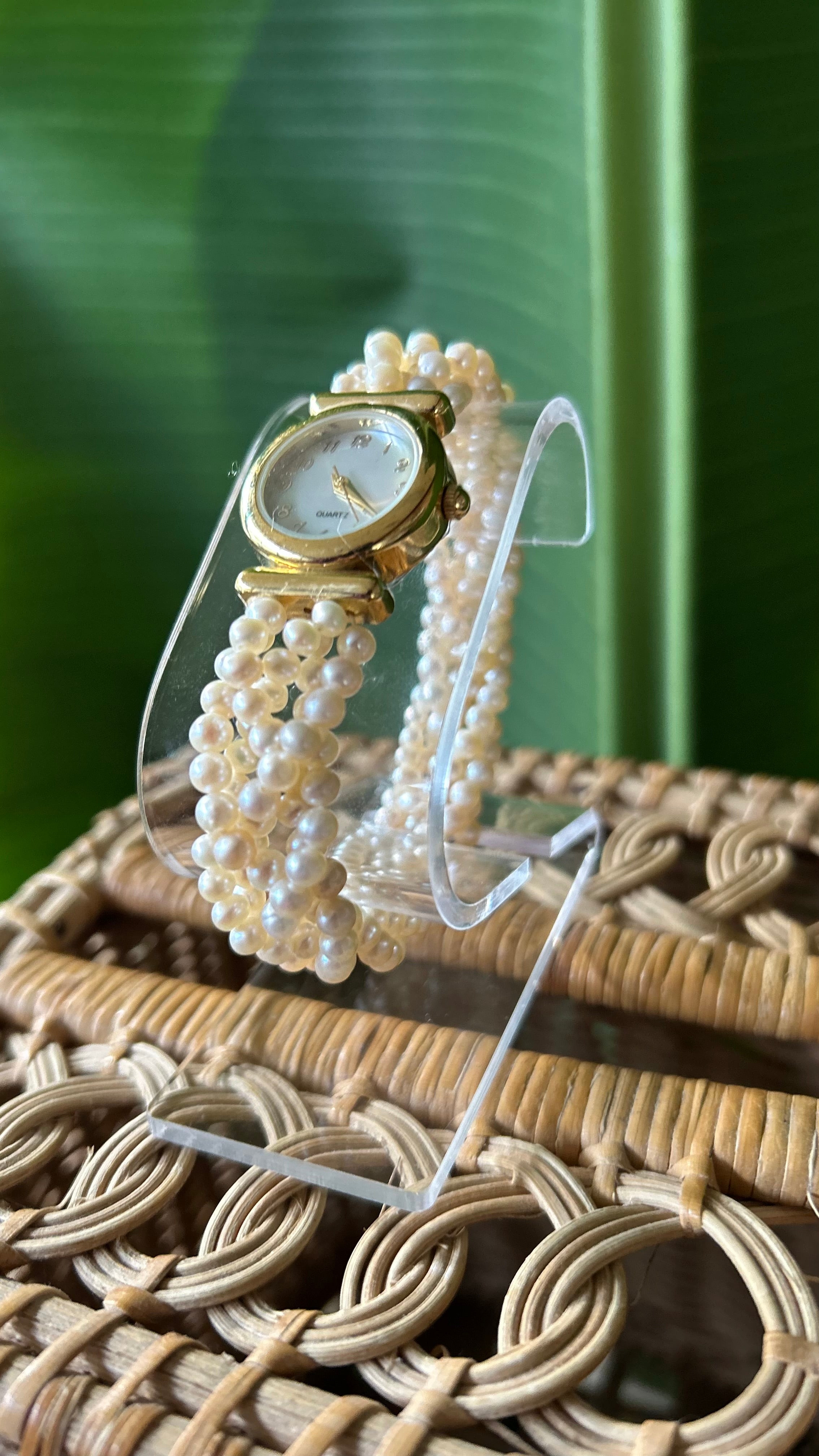 Pearlette Gold bracelet stretch watch