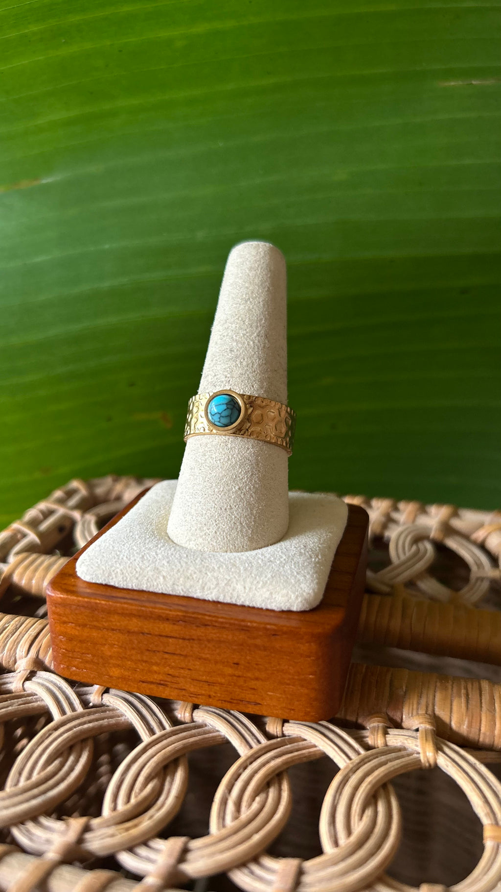 Turquoise gold hammered ring