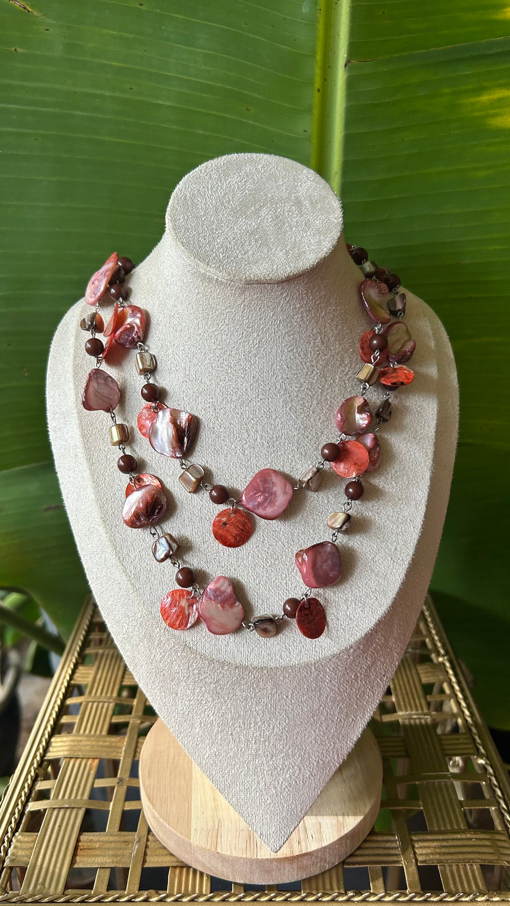 Mermaid mother of pearl pink shell necklace