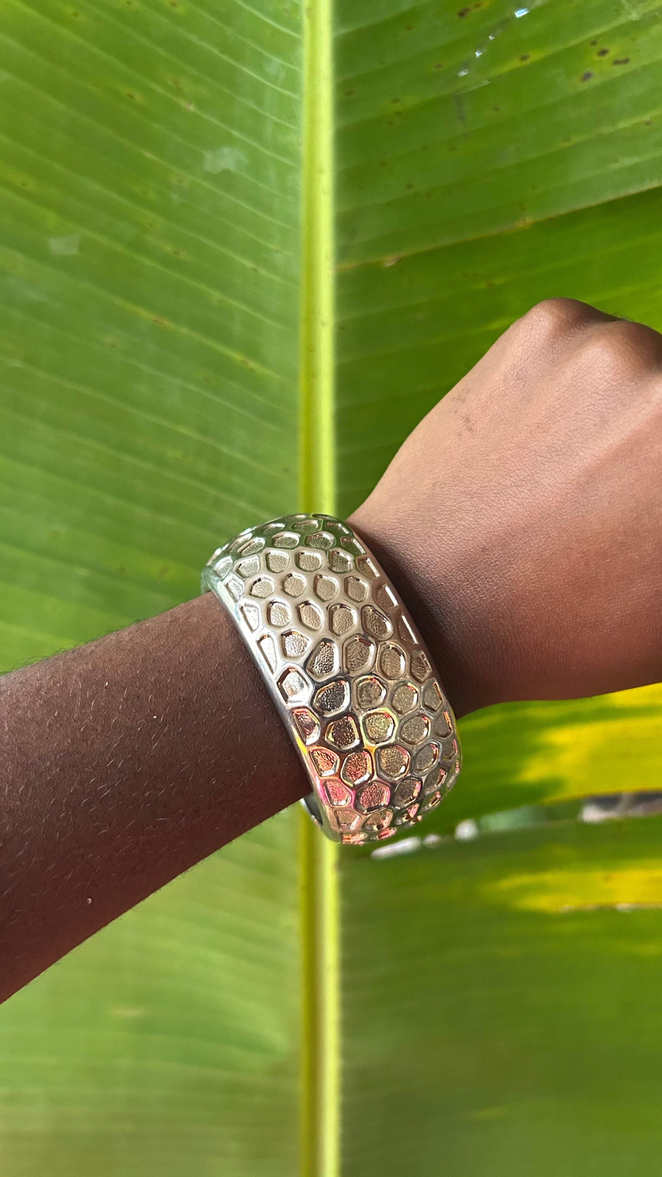 Silver Hive chunky bangle