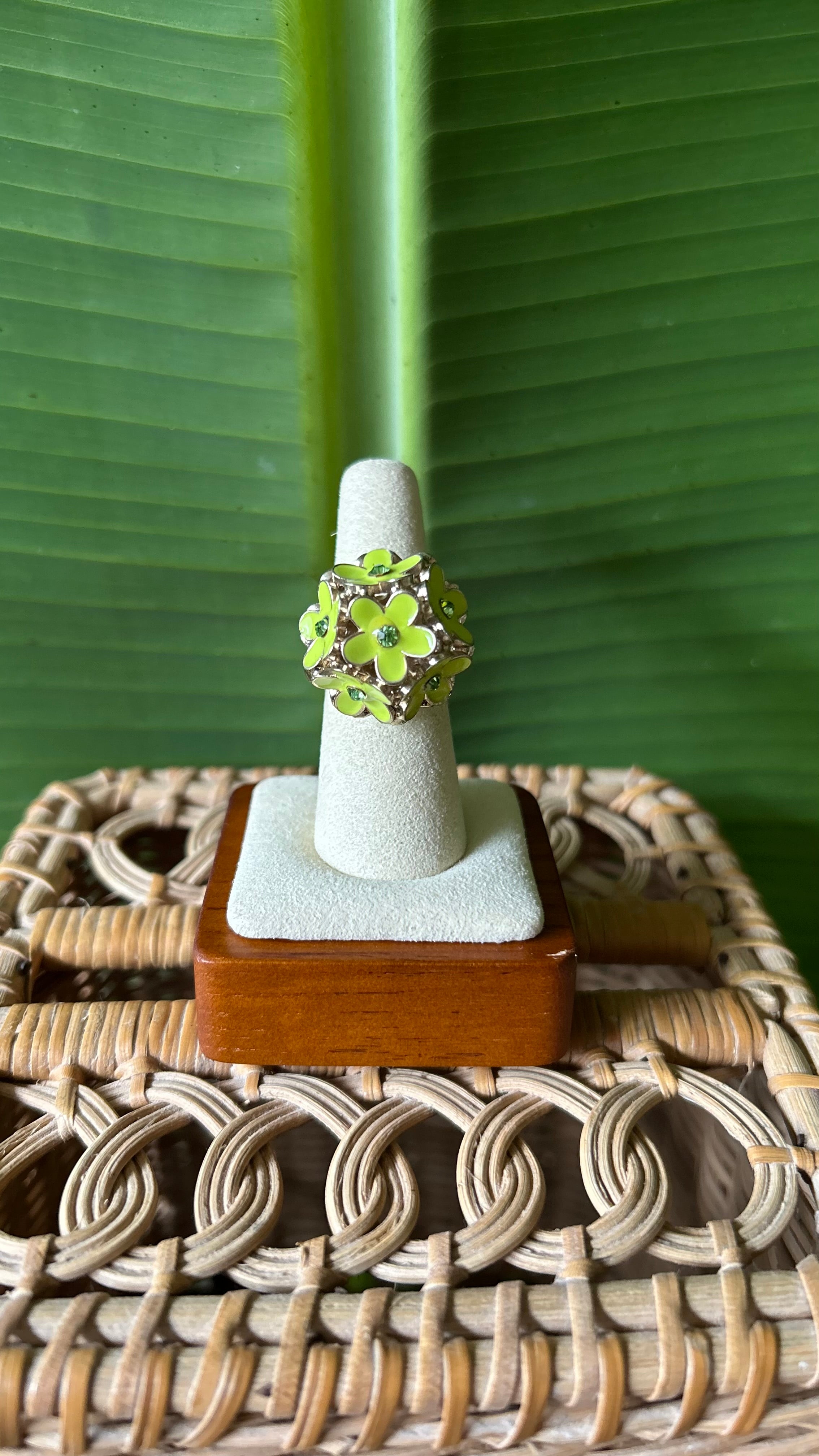 Green floral crystal ring
