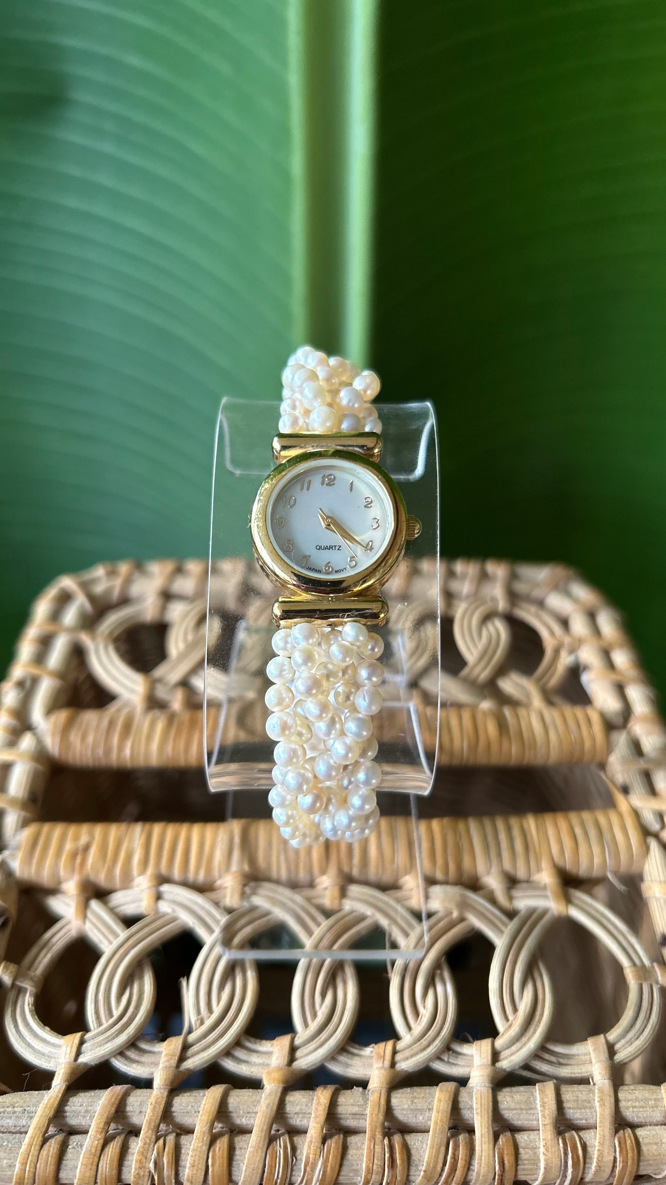 Pearlette Gold bracelet stretch watch