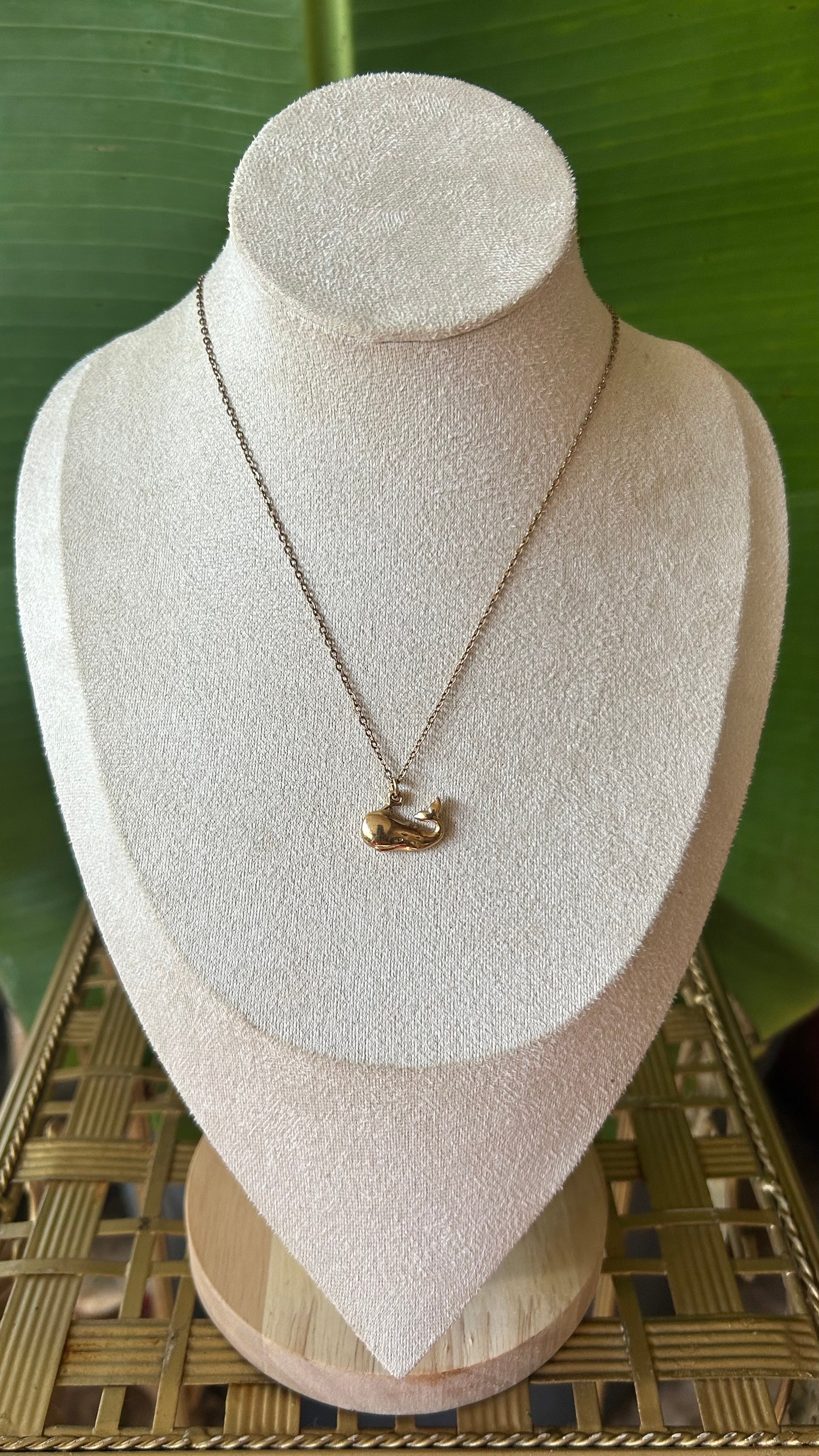 Vintage AVON whale gold necklace