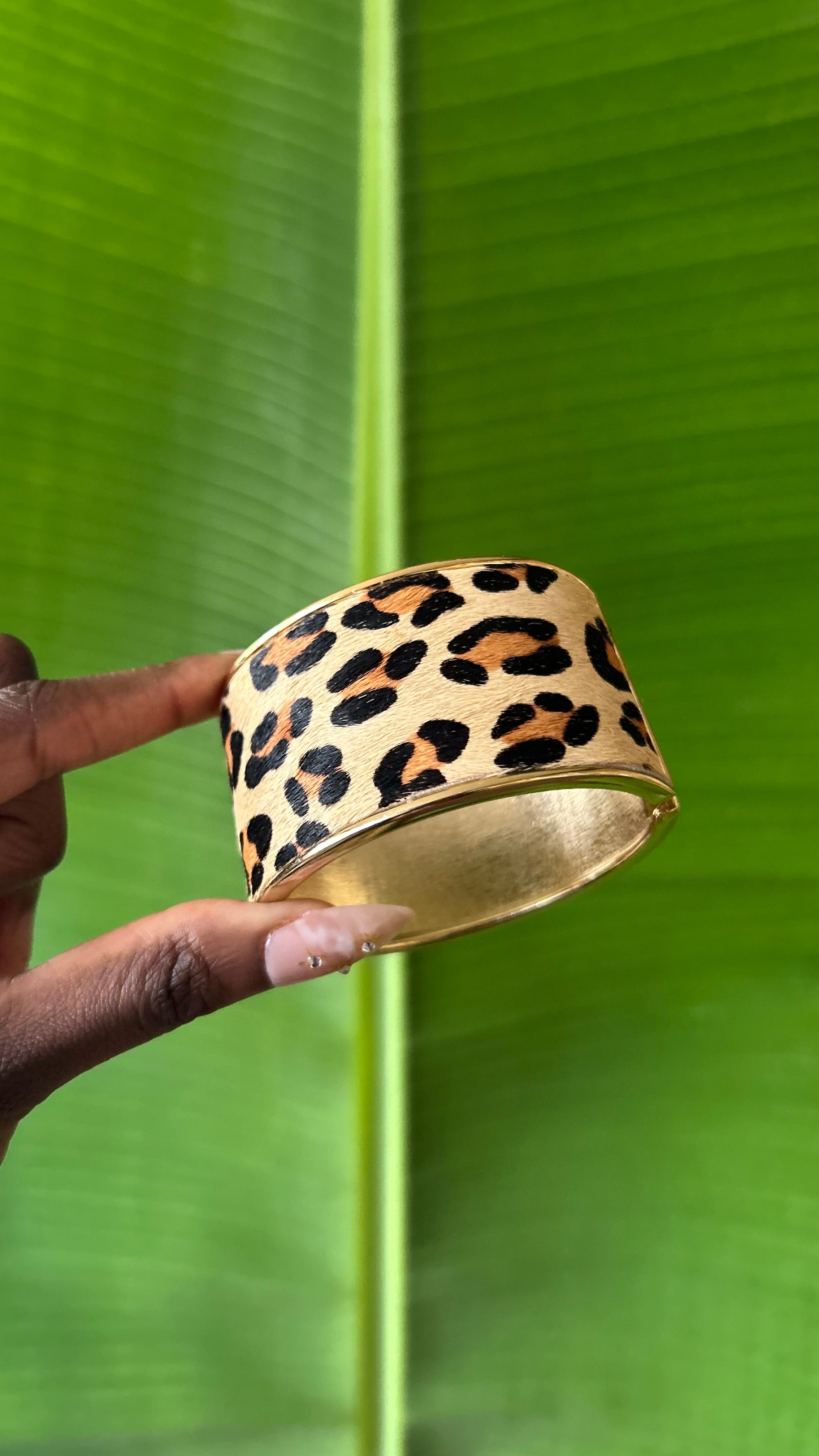 Leopard clamper bracelet