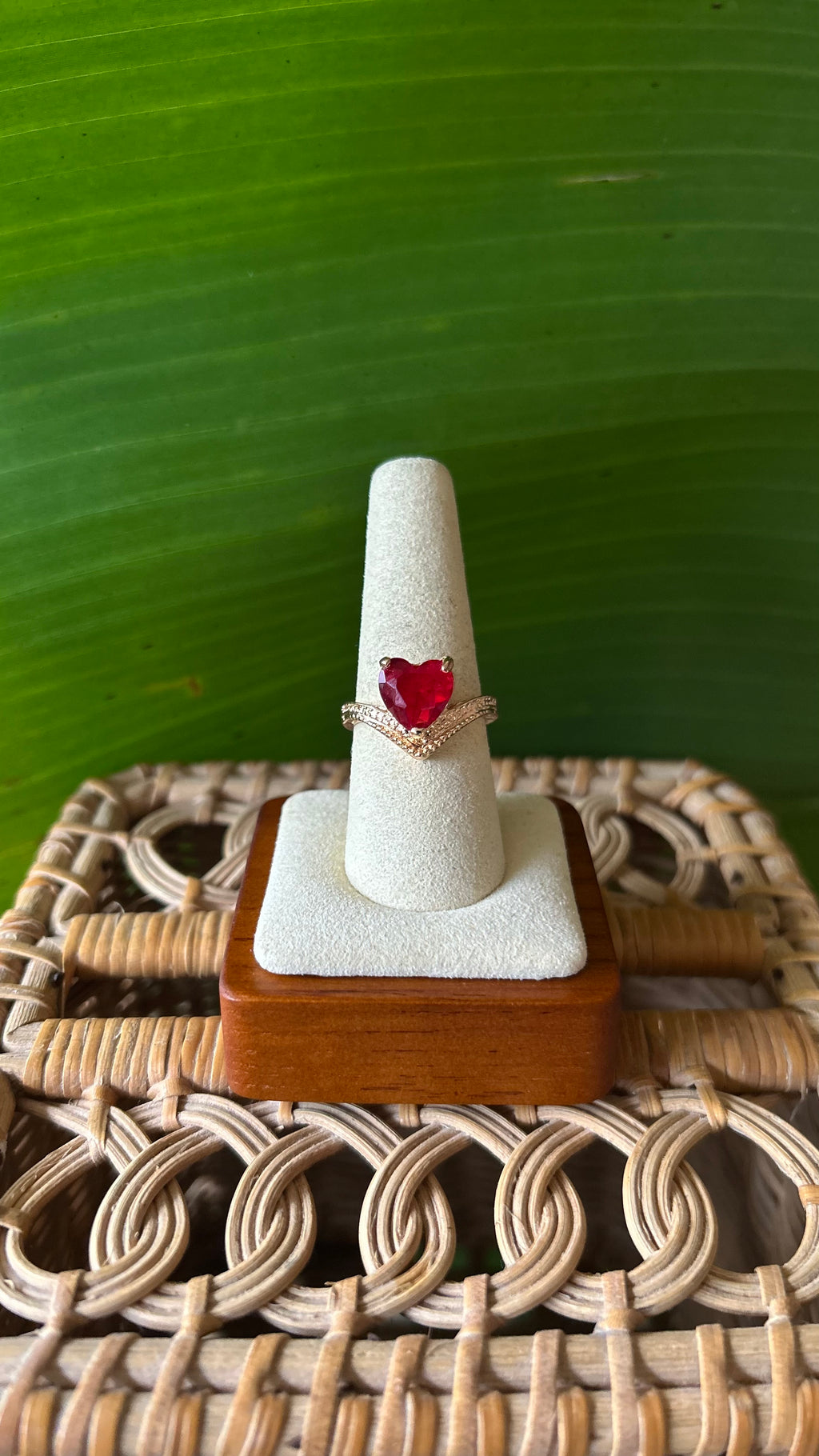 Red crown heart crystal ring