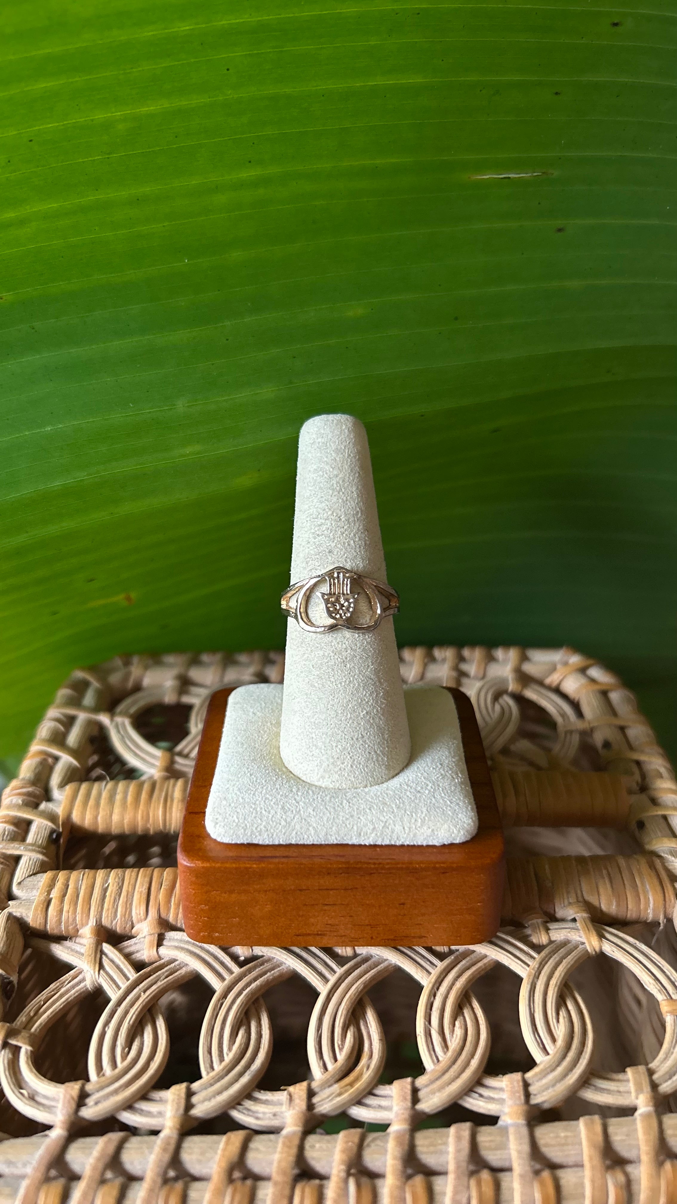 Hamsa Ring