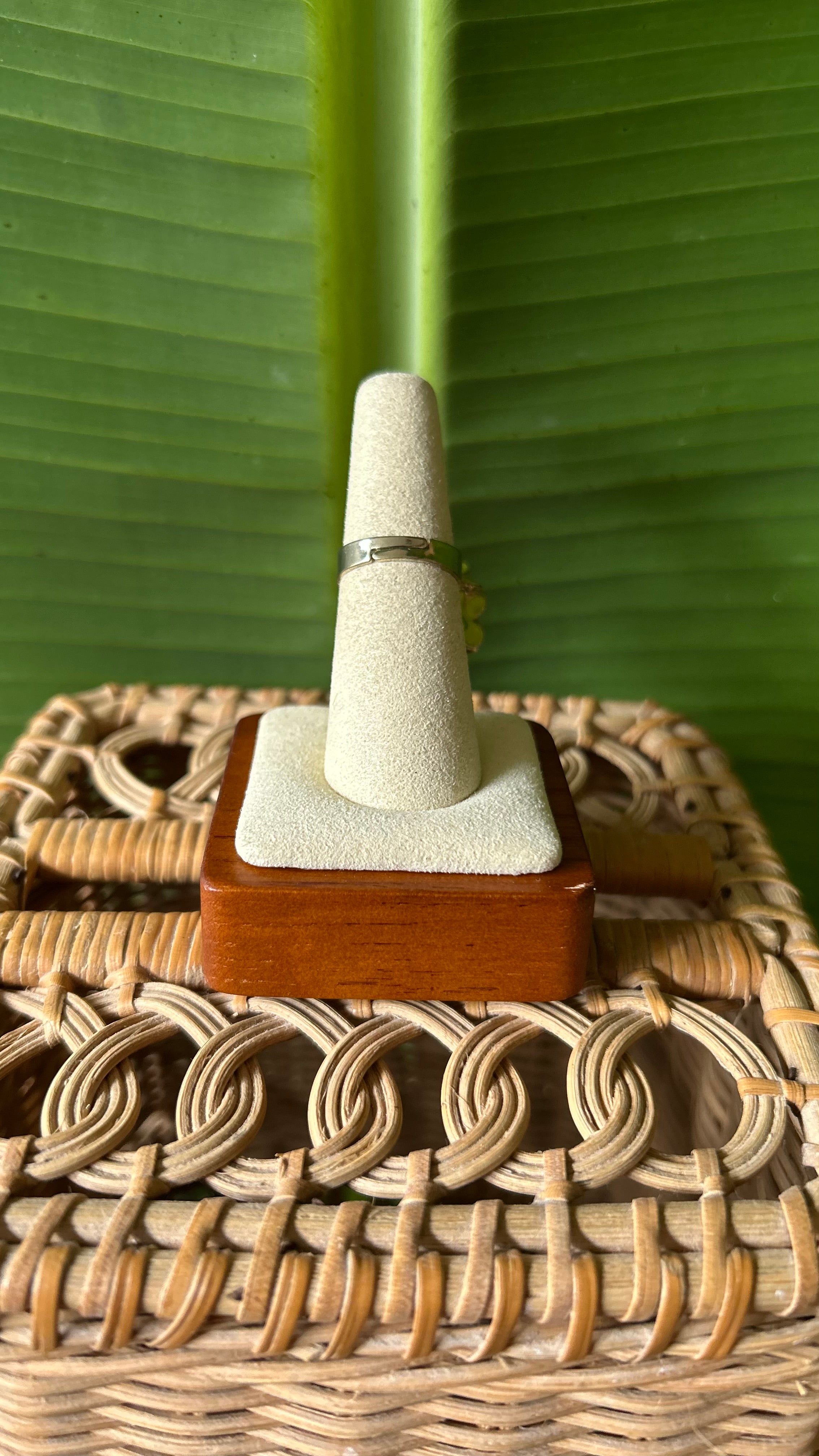 Green floral crystal ring